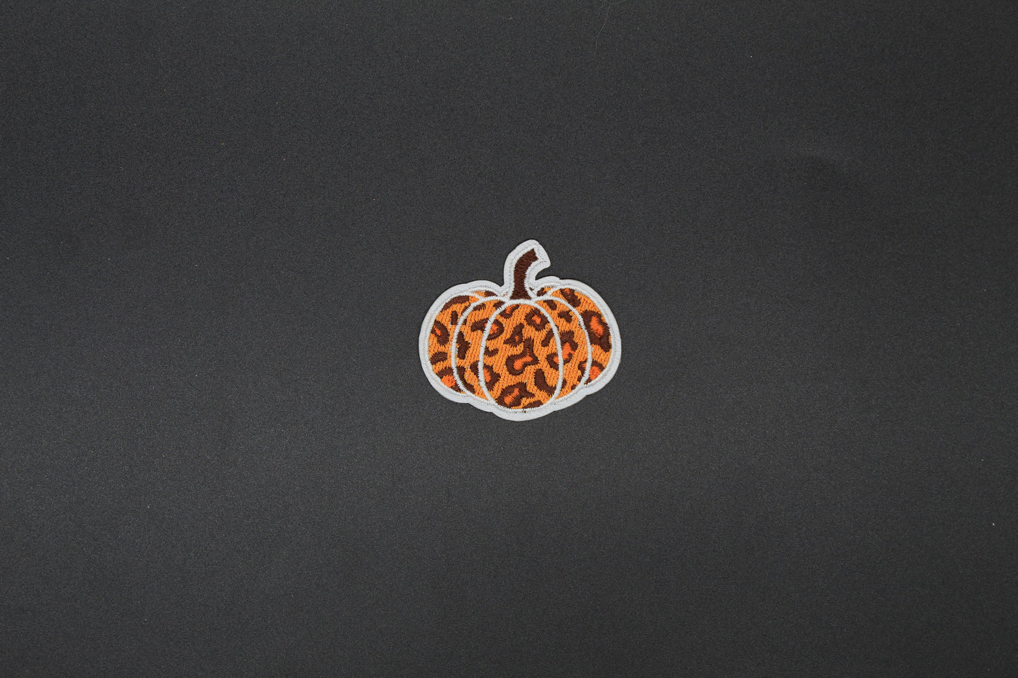 Leopard Print Pumpkin Embroidered Iron-On Patch – Trendy Fall Cheetah Autumn Appliqué
